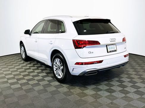 Used 2023 Audi Q5 2.0T Premium w/ Convenience Package image 6