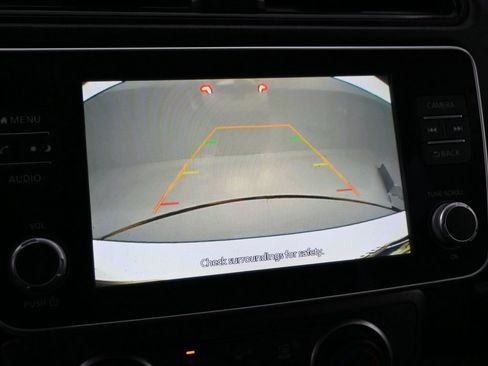 Used 2023 Nissan Leaf S image 11