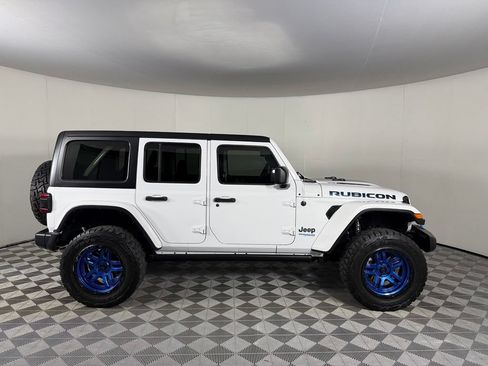 Used 2022 Jeep Wrangler Unlimited Rubicon 4xe w/ Cold Weather Group AWD/4WD image 5