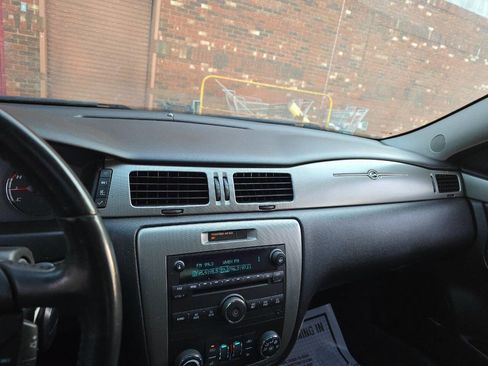 Used 2008 Chevrolet Impala SS w/ Convenience Package image 20