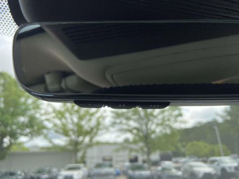 Used 2024 INFINITI QX50 Luxe w/ Accent Package FWD image 36