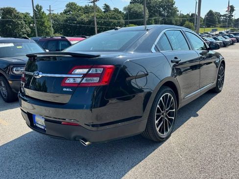 Used 2019 Ford Taurus SEL w/ Equipment Group 201A FWD image 3