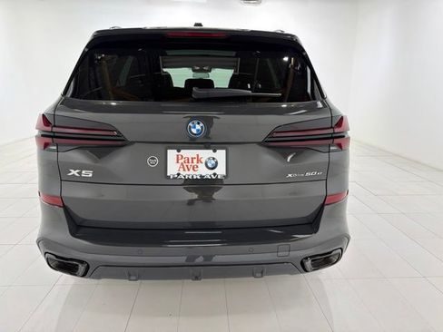 Used 2026 BMW X5 xDrive50e w/ M Sport Package AWD/4WD image 4