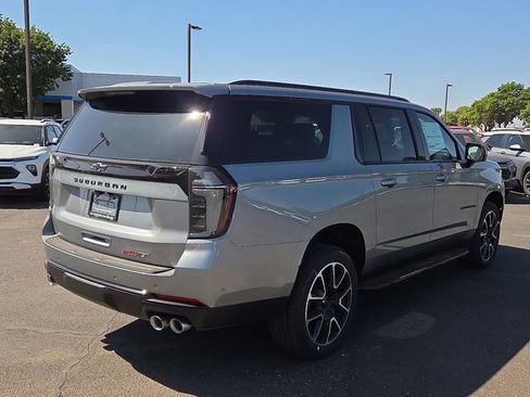 New 2026 Chevrolet Suburban RST w/ Comfort Package AWD/4WD image 4