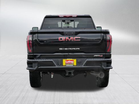 New 2026 GMC Sierra 2500 AT4 w/ AT4 Premium Plus Package image 4