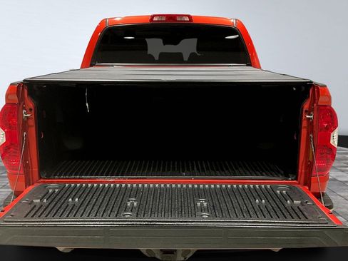 Used 2018 Toyota Tundra SR5 image 7