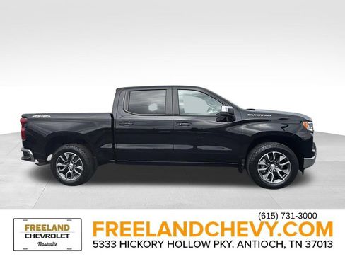 Used 2023 Chevrolet Silverado 1500 LT image 2