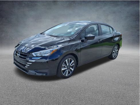 Used 2025 Nissan Versa SV FWD image 3