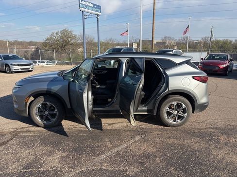 Used 2024 Chevrolet Blazer LT w/ Convenience Package image 4