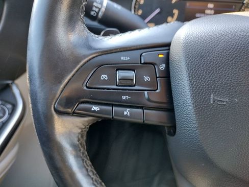Used 2019 Cadillac XT4 Luxury AWD/4WD image 25