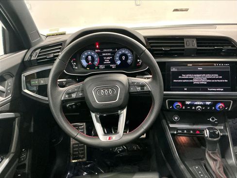 Certified 2025 Audi Q3 2.0T Premium Plus w/ Premium Plus Package image 8