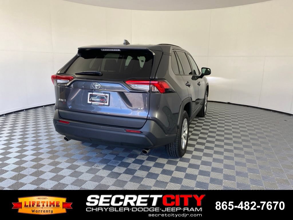 Used 2023 Toyota RAV4 LE AWD/4WD image 7