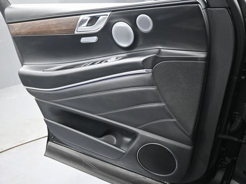 Used 2025 Genesis GV80 2.5T Advanced image 26