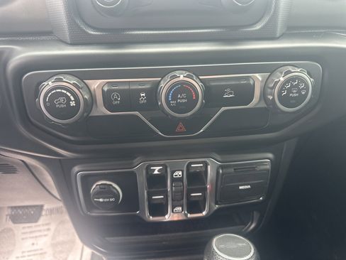 Used 2020 Jeep Gladiator Sport w/ Quick Order Package 24S AWD/4WD image 24