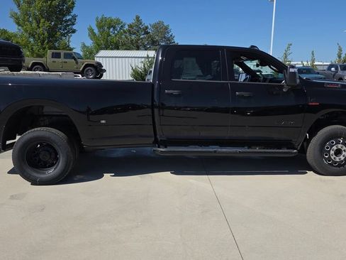 New 2026 RAM 3500 Big Horn AWD/4WD image 11