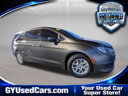 Used 2022 Chrysler Voyager LX