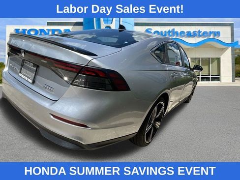 Used 2024 Honda Accord Sport image 9