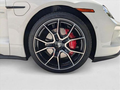 New 2025 Porsche Taycan 4S AWD/4WD image 30