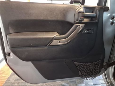 Used 2014 Jeep Wrangler Unlimited Sport w/ Quick Order Package 24S image 16