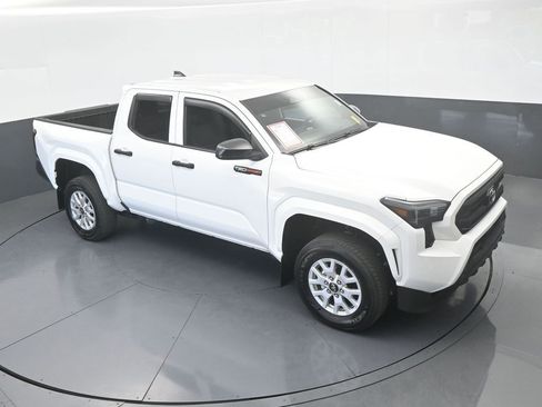 Used 2024 Toyota Tacoma SR AWD/4WD image 55
