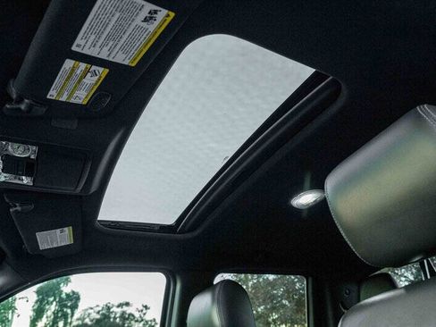 Used 2012 Ford F150 Raptor w/ Raptor Luxury Pkg image 12