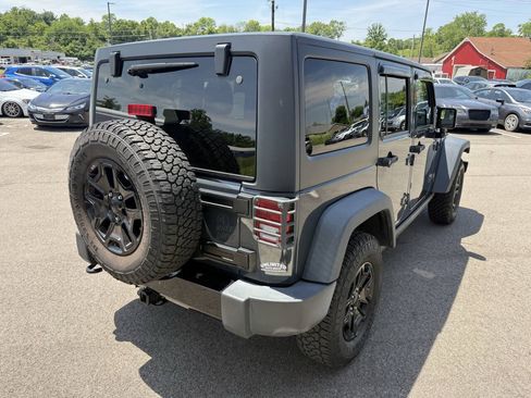 Used 2017 Jeep Wrangler Unlimited Sport AWD/4WD image 7