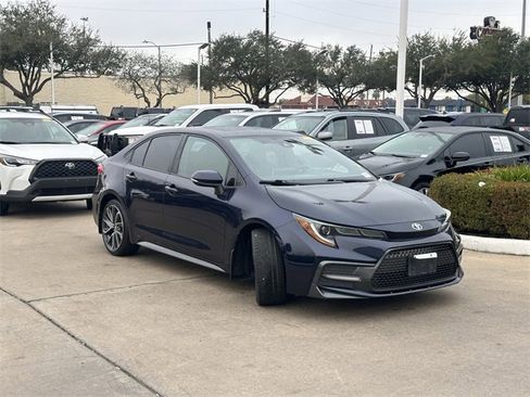 Used 2020 Toyota Corolla SE image 3