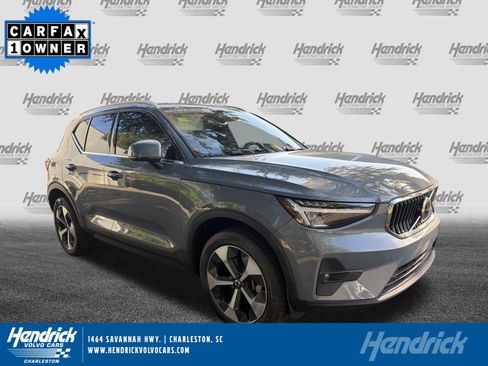 Certified 2023 Volvo XC40 B5 Plus w/ Protection Package Premier AWD/4WD image 1