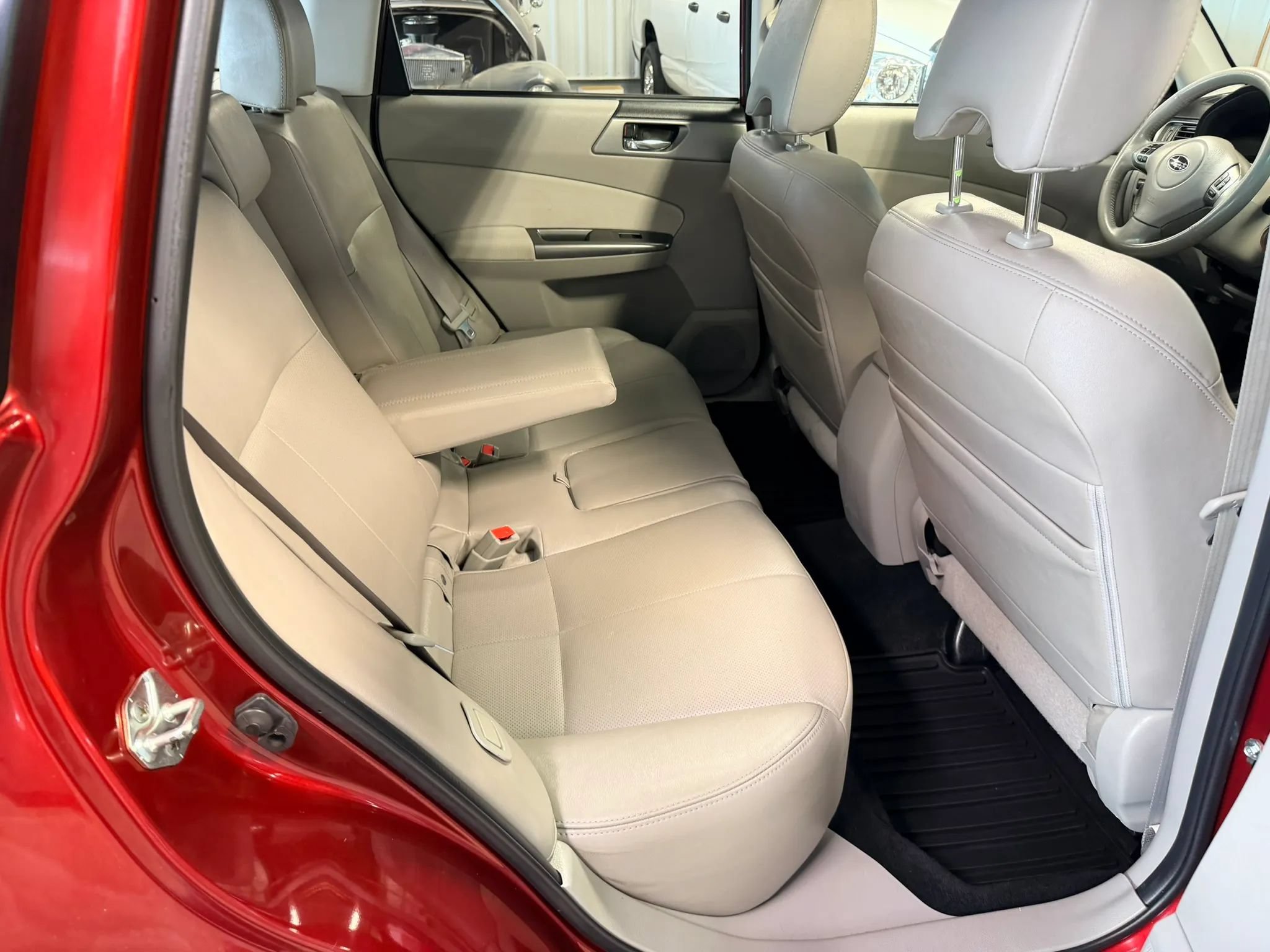 Used 2012 Subaru Forester 2.5X Touring AWD/4WD image 17
