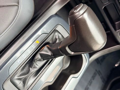 Used 2019 Chevrolet Colorado Z71 image 17