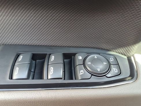 Used 2022 Chevrolet Silverado 1500 ZR2 w/ Technology Package AWD/4WD image 14