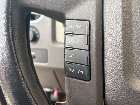 Used 2010 Ford F150 XLT image 16