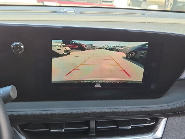 Used 2024 Buick Envista Preferred w/ Convenience I Package FWD image 12