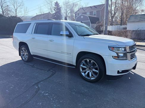 Used 2015 Chevrolet Suburban LTZ AWD/4WD image 7