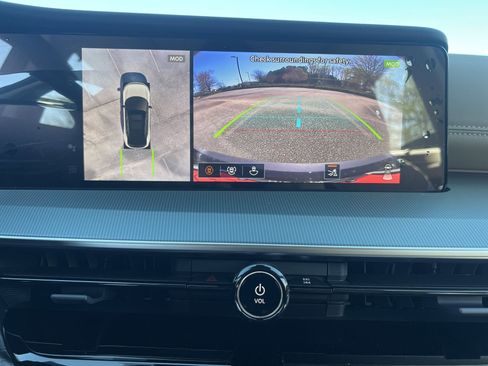 New 2026 Nissan Murano Platinum image 4