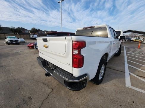 Used 2022 Chevrolet Silverado 1500 LT image 3