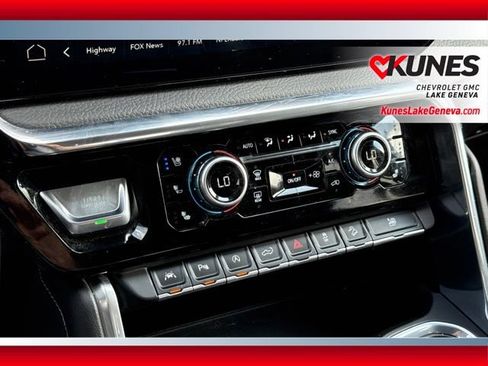 Used 2024 GMC Sierra 1500 Denali w/ Denali Reserve Package AWD/4WD image 26