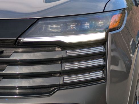 New 2026 Nissan Kicks SV w/ Cold Weather Package image 7