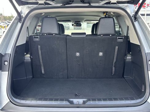 Certified 2025 Toyota Grand Highlander XLE image 18