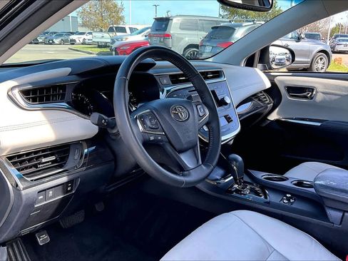 Used 2014 Toyota Avalon XLE Premium image 15