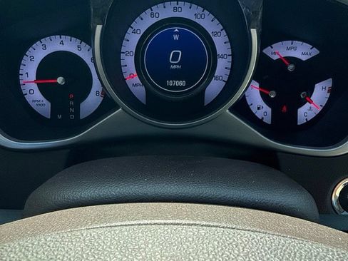 Used 2011 Cadillac SRX Luxury FWD image 7