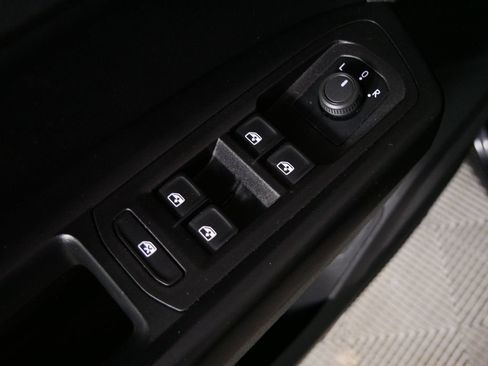 Used 2021 Volkswagen Atlas SEL AWD/4WD image 15