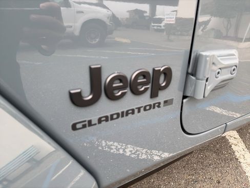 New 2026 Jeep Gladiator Sport image 3