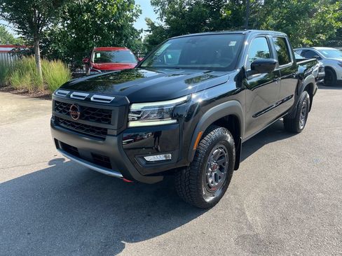 Certified 2025 Nissan Frontier PRO-4X w/ Pro Premium Package AWD/4WD image 3
