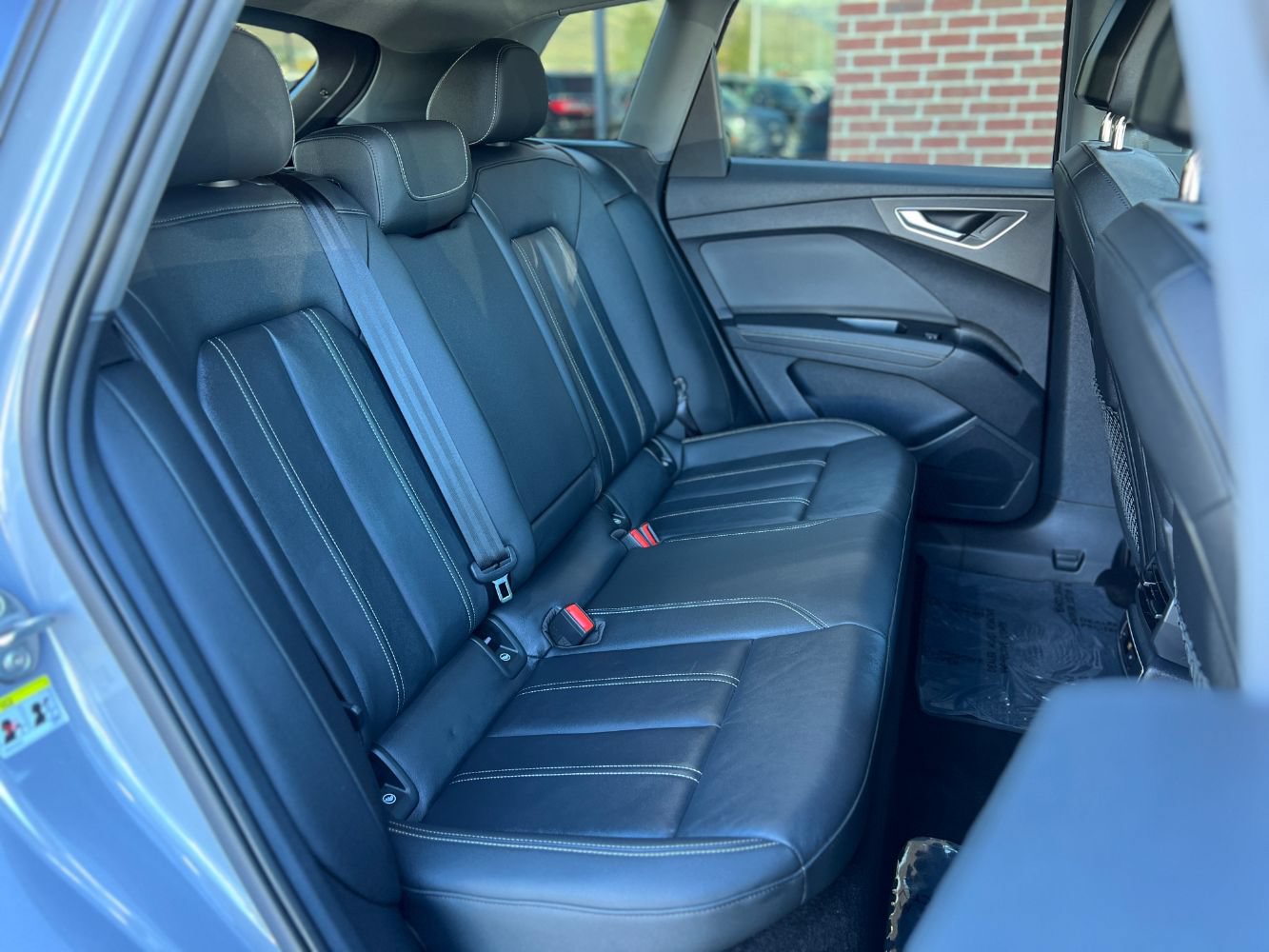 Used 2024 Audi Q4 e-tron Premium Plus w/ Premium Plus AWD/4WD image 28