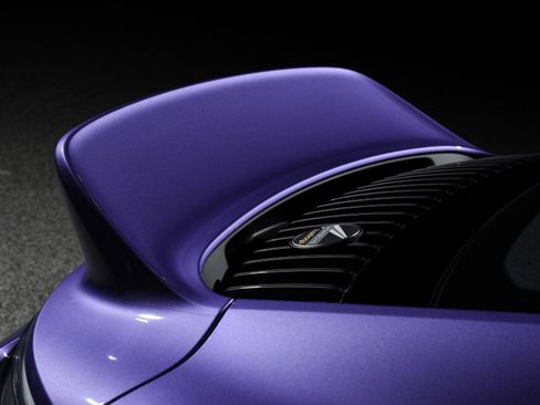 Used 2023 Porsche 911 Sport Classic RWD image 12