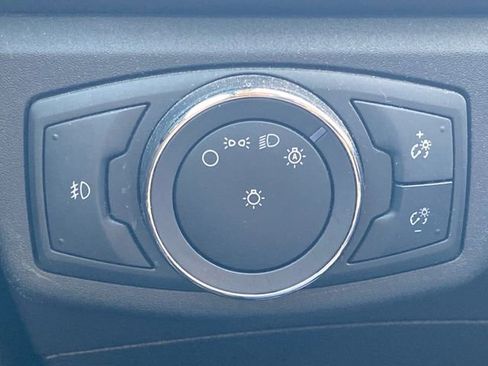 Used 2018 Ford Fusion SE w/ Equipment Group 601A FWD image 28