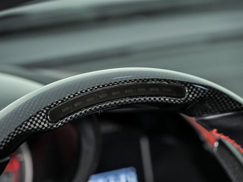 Used 2018 Ferrari 812 Superfast RWD image 21