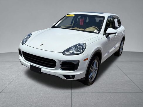 Used 2016 Porsche Cayenne AWD/4WD image 2