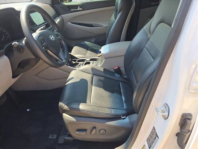 Used 2018 Hyundai Tucson Value FWD image 17